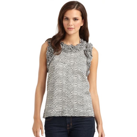 French Connection Tops - French Connection Sleeveless Gray Print Swing Top